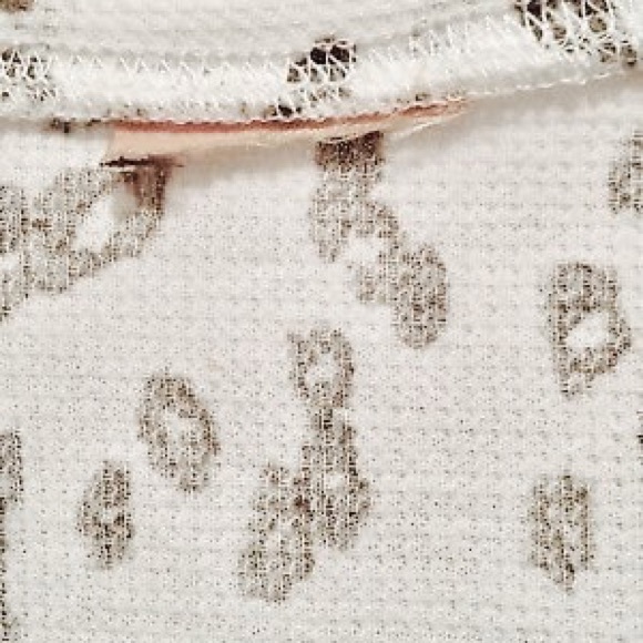 Ruby Rd. Medium Waffle Knit Animal Print Top - Picture 4 of 6